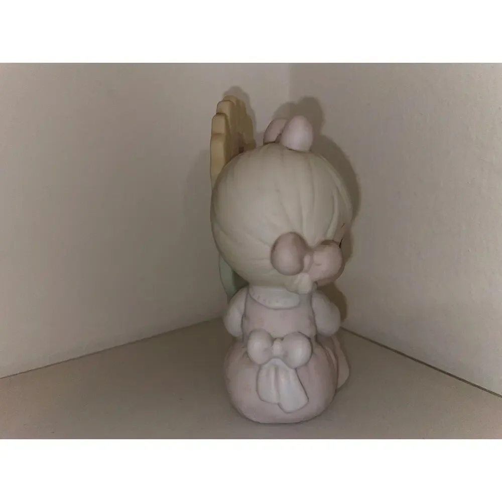 Precious‎ Moments Figurine E-0008 
